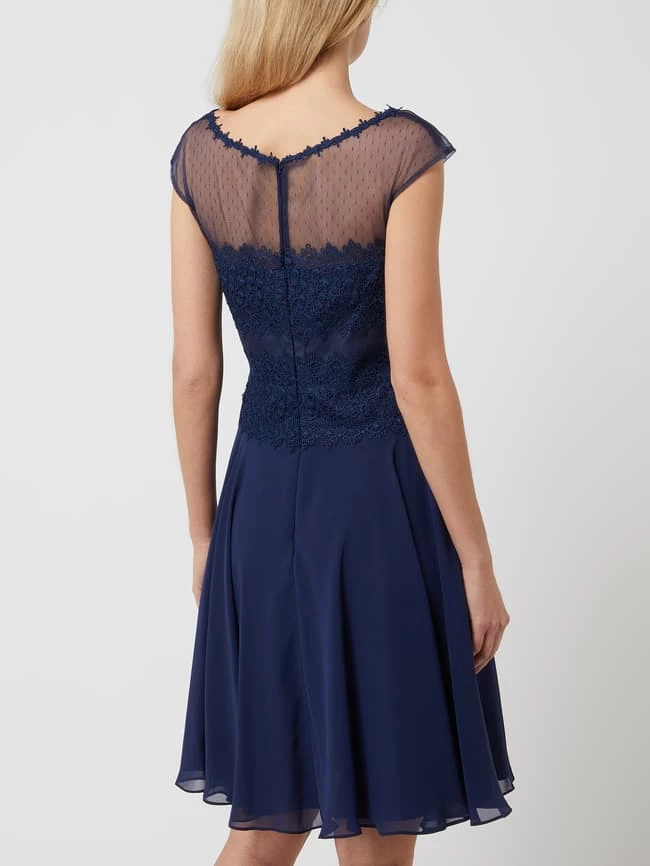 Luxuar Cocktailkleid Mit Floralen Stickereien - Dunkelblau 5 Luxuar Cocktailkleid Mit Floralen Stickereien - Dunkelblau – Bild 5