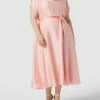 Swing Curve Cocktailkleid Mit Taillenband - Rosé