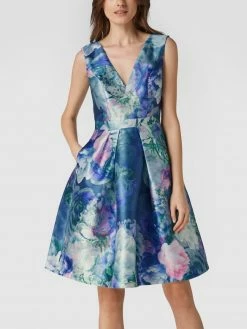CHI CHI London Cocktailkleid Mit Floralem Muster - Bleu 8 CHI CHI London Cocktailkleid Mit Floralem Muster - Bleu -Jake*s-shop 8p7k6ihj8sok4l2985538dq98ko4ucii8hb42eai98sl6c1p6op5ali99t9k2h2h8l854lai94r3ggq4ap3j0cj268oj0d1m6gr3ge9kc8r38ohi64rjed1h68qj6or36th34p8