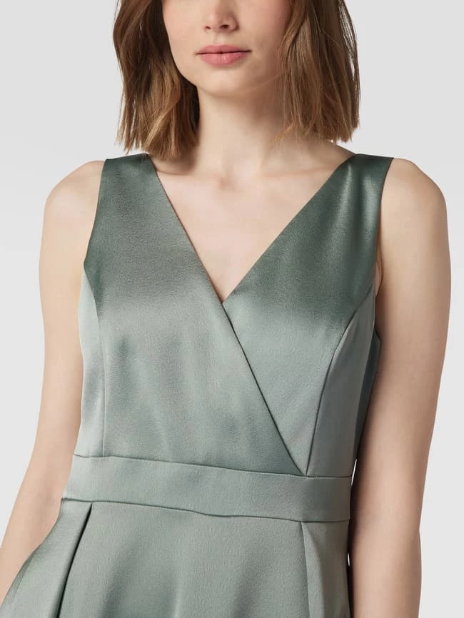 Paradi Abendkleid Mit V-Ausschnitt - Schilf 3 Paradi Abendkleid Mit V-Ausschnitt - Schilf – Bild 3