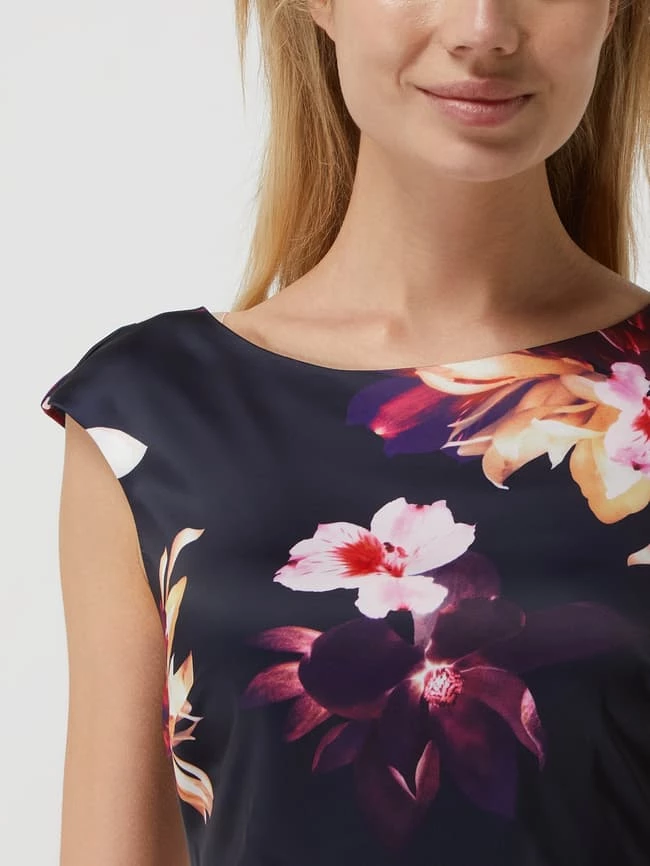 Christian Berg Cocktail Cocktailkleid Mit Floralem Muster - Marineblau Meliert 3 Christian Berg Cocktail Cocktailkleid Mit Floralem Muster - Marineblau Meliert – Bild 3