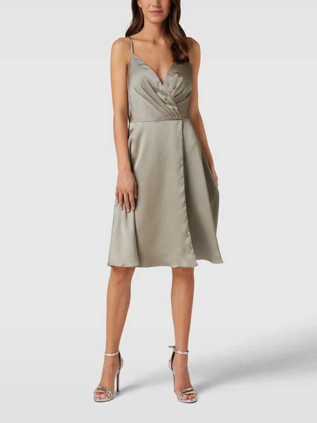 Luxuar Cocktailkleid Mit Herz-Ausschnitt - Hellgrün 1 Luxuar Cocktailkleid Mit Herz-Ausschnitt - Hellgrün