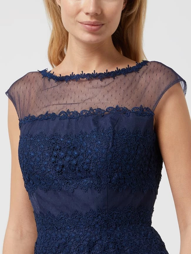 Luxuar Cocktailkleid Mit Floralen Stickereien - Dunkelblau 3 Luxuar Cocktailkleid Mit Floralen Stickereien - Dunkelblau – Bild 3